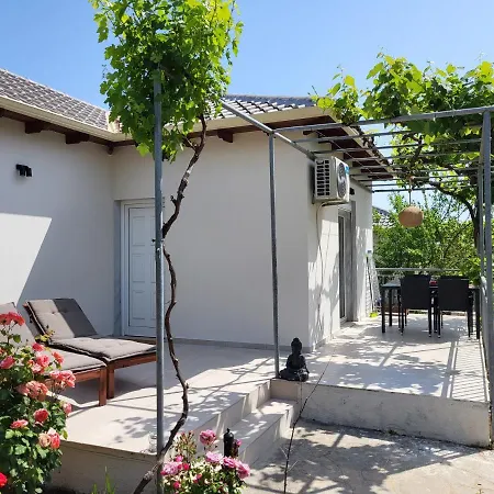 Ioannis - Gemuetliches Im Olivenhain *