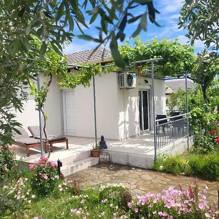 Ioannis - Gemuetliches Im Olivenhain * سكالا بوتامياس