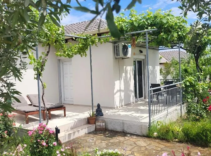 Ioannis - Gemuetliches Im Olivenhain * Skala Potamia